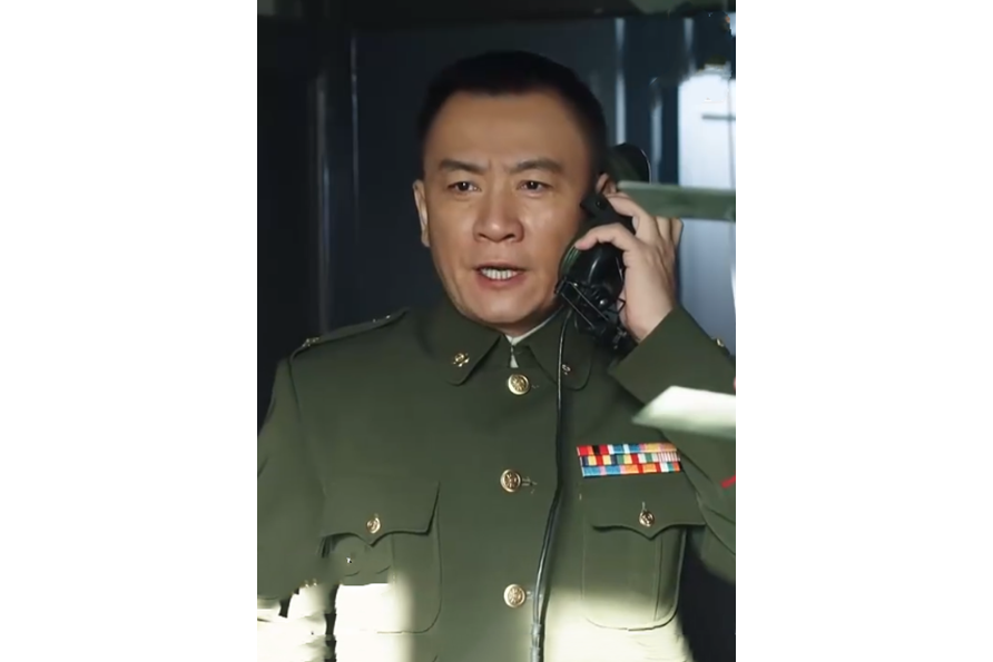 陳崢(抗戰劇《政委》中的角色) 陳崢(抗戰劇《政委》中的角色)
