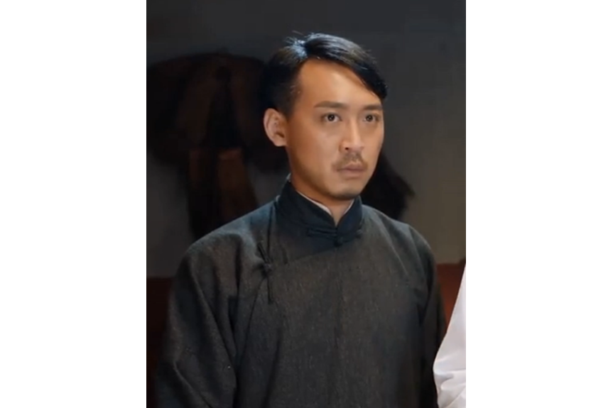 董成城 董成城