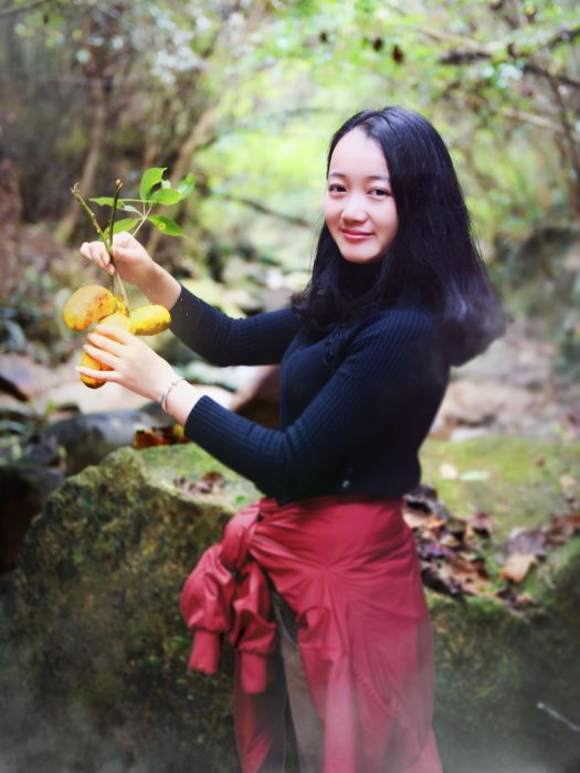 金朵兒(中國作家協會會員) 金朵兒(中國作家協會會員)