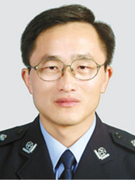陳正方(台州市局黨委委員、刑偵支隊支隊長) 陳正方(台州市局黨委委員、刑偵支隊支隊長)