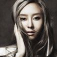 Black & White(G-NA 音樂專輯、主打歌) Black & White(G-NA 音樂專輯、主打歌)