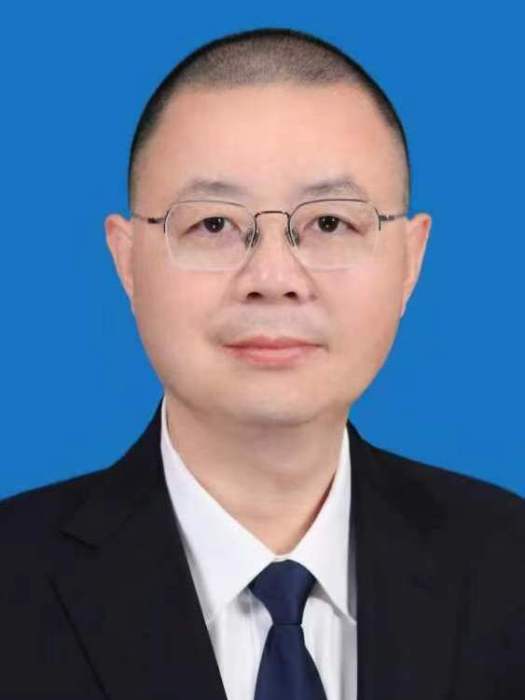 李建秋(四川省廣安市前鋒區人民政府黨組成員、副區長,區公安分局黨委書記、局長) 李建秋(四川省廣安市前鋒區人民政府黨組成員、副區長,區公安分局黨委書記、局長)