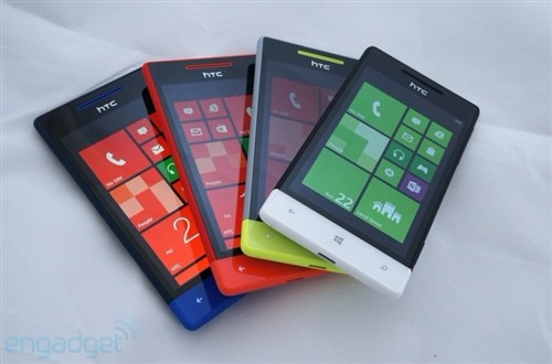 htc 8s正面