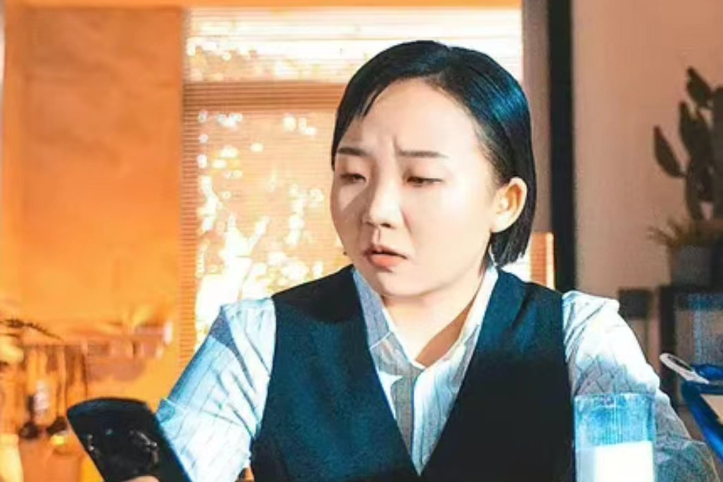 許薇薇(電影《絕望主夫》中的角色) 許薇薇(電影《絕望主夫》中的角色)