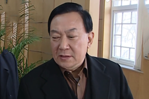 陳堅(警匪片《警中警》中的角色) 陳堅(警匪片《警中警》中的角色)