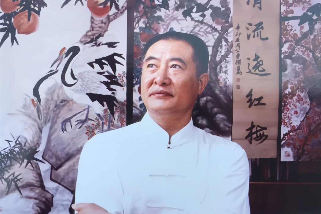 秦公卓