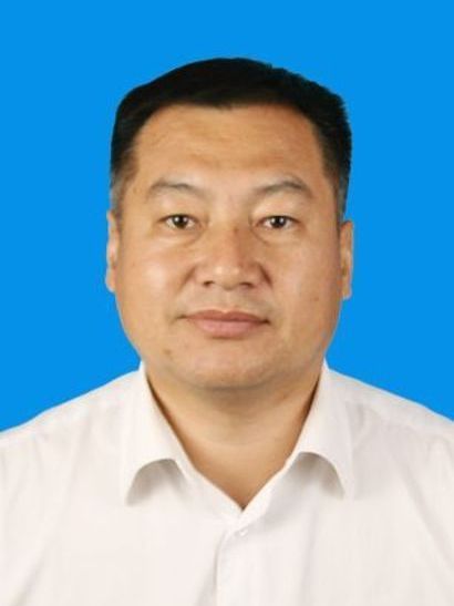林浩(烏蘭浩特市鐵西街黨工委副書記、辦事處主任) 林浩(烏蘭浩特市鐵西街黨工委副書記、辦事處主任)