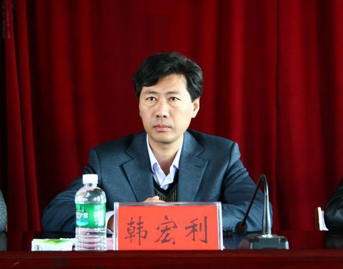 韓宏利(陝西省寶雞市優秀教師) 韓宏利(陝西省寶雞市優秀教師)
