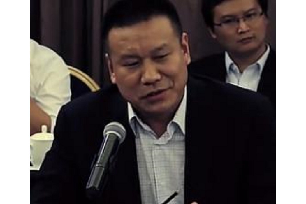 李景亮(河南太龍藥業股份有限公司副董事長、董事、總經理) 李景亮(河南太龍藥業股份有限公司副董事長、董事、總經理)