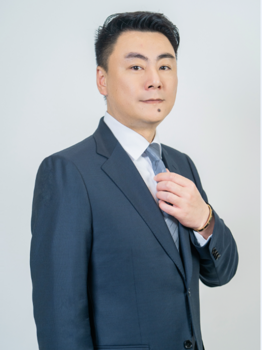 白琳(艾多美中國有限公司全國外事總監) 白琳(艾多美中國有限公司全國外事總監)