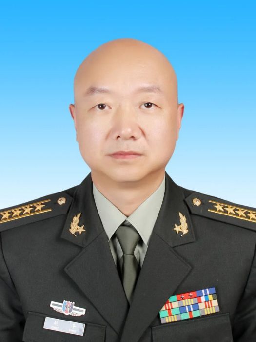 趙平(貴州省貴陽市委常委,貴陽警備區黨委副書記) 趙平(貴州省貴陽市委常委,貴陽警備區黨委副書記)