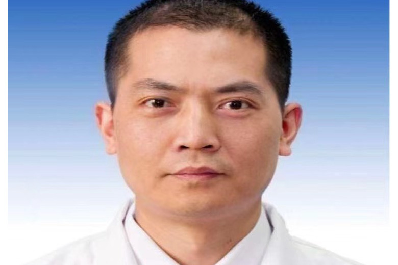 羅建(成都中醫藥大學附屬醫院主任醫師) 羅建(成都中醫藥大學附屬醫院主任醫師)