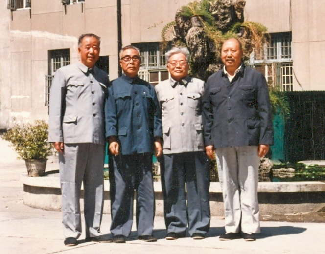 蘇克勤（左三）與李虓、郎寶信、鄭文瀚