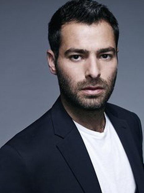 Jonathan Simkhai(演員) Jonathan Simkhai(演員)