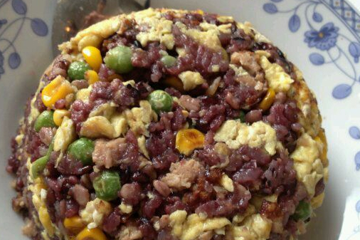 黑米蛋炒飯 黑米蛋炒飯