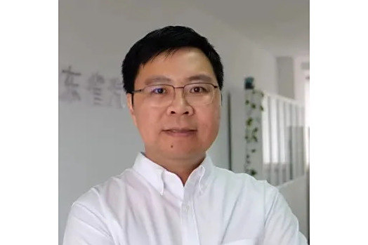 周玉山(廣東省汽車工程學會秘書長) 周玉山(廣東省汽車工程學會秘書長)