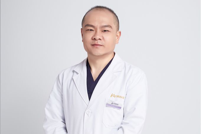 任立明(雲南美詩沁醫療美容有限責任公司西山美詩沁醫療美容診所醫生) 任立明(雲南美詩沁醫療美容有限責任公司西山美詩沁醫療美容診所醫生)