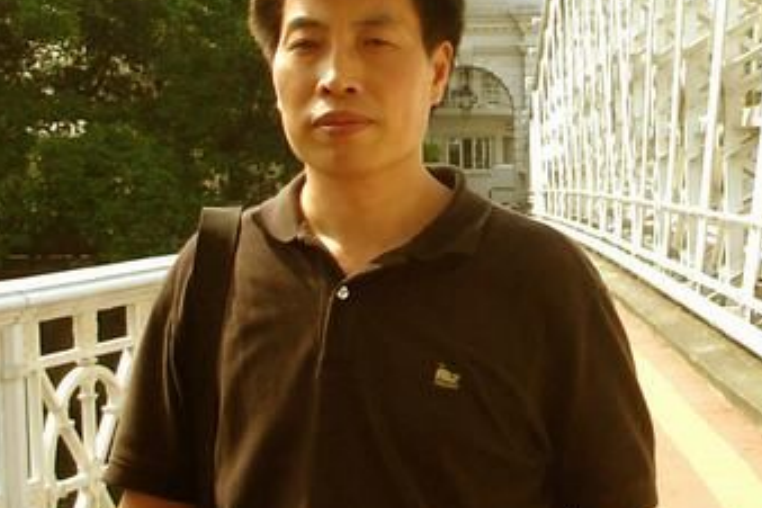 吳玉亮(天津美術學院教授) 吳玉亮(天津美術學院教授)