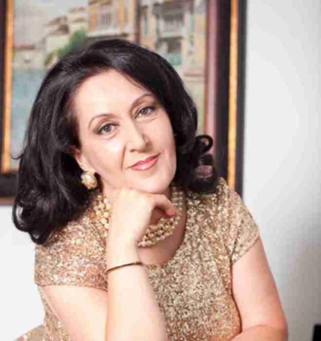 Angela Cholakyan Angela Cholakyan