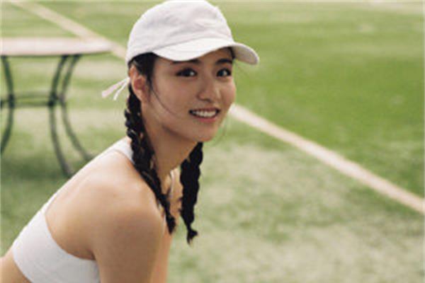 張伊君 張伊君