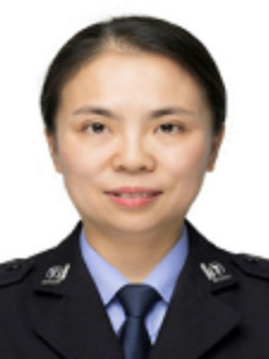 王茜(宜賓市金融工作局黨組書記、原局長) 王茜(宜賓市金融工作局黨組書記、原局長)