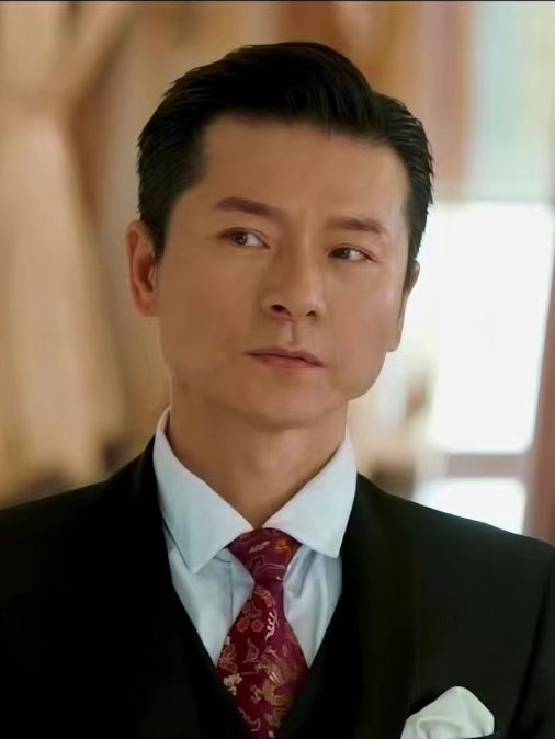 裴正(警匪動作片《掃黑行動之黃金》中的角色) 裴正(警匪動作片《掃黑行動之黃金》中的角色)