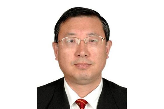 孫志遠(青島市中級人民法院審判委員會原委員) 孫志遠(青島市中級人民法院審判委員會原委員)