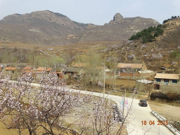 裂山樑村 裂山樑村