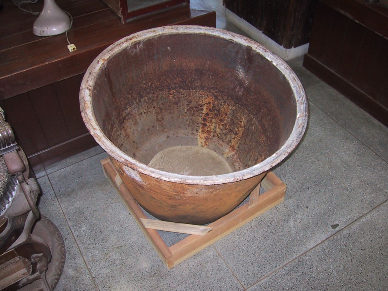 日本人的傳統鐵制浴缸“五右衛門風呂”