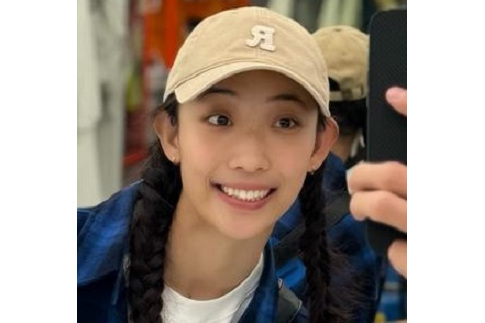 左卓(競技健美操運動員、運動健身領域自媒體創作者) 左卓(競技健美操運動員、運動健身領域自媒體創作者)