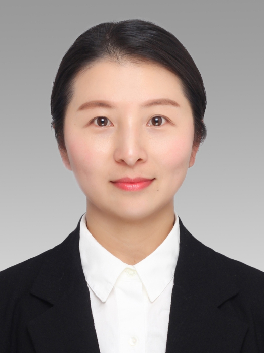 張帆(浙江省溫州市甌海區政務服務中心黨組成員、區行政審批服務中心（市公共資源交易中心甌海分中心）主任)