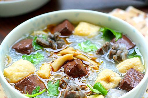豬肉冬粉湯 豬肉冬粉湯