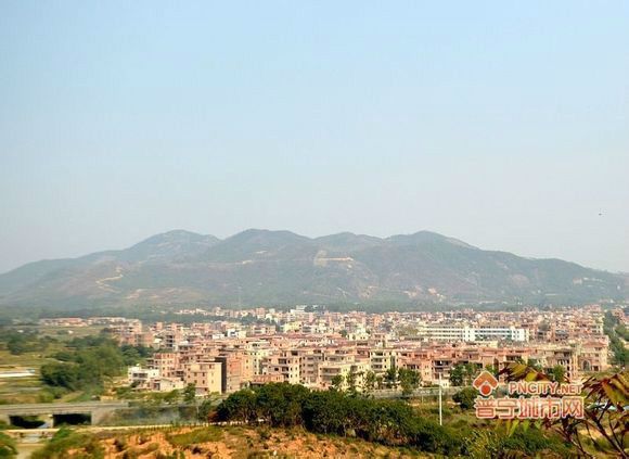 胡寨村(廣東省揭陽市普寧市雲落鎮湖寨村)
