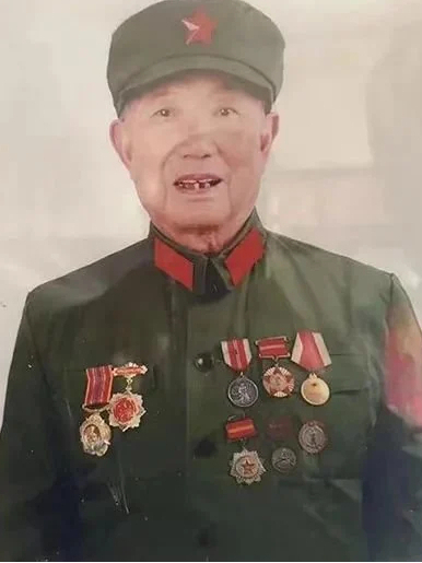 武世奇 武世奇