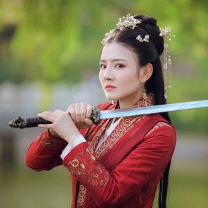 李明珠 李明珠