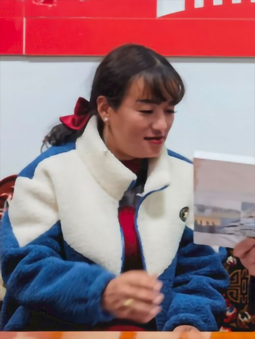 羅布央宗