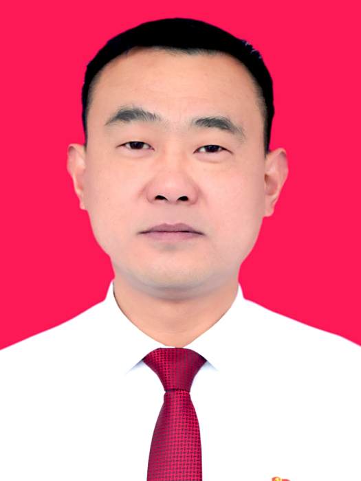 黃華(江西省九江市德安縣人社局黨組成員、副局長) 黃華(江西省九江市德安縣人社局黨組成員、副局長)