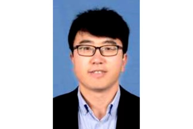 王建國(內蒙古大學化學化工學院教授) 王建國(內蒙古大學化學化工學院教授)