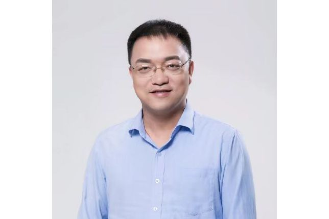陳澄(惠州市產業科技與高新技術協會常務副會長,惠州市電子信息產業協會秘書長) 陳澄(惠州市產業科技與高新技術協會常務副會長,惠州市電子信息產業協會秘書長)