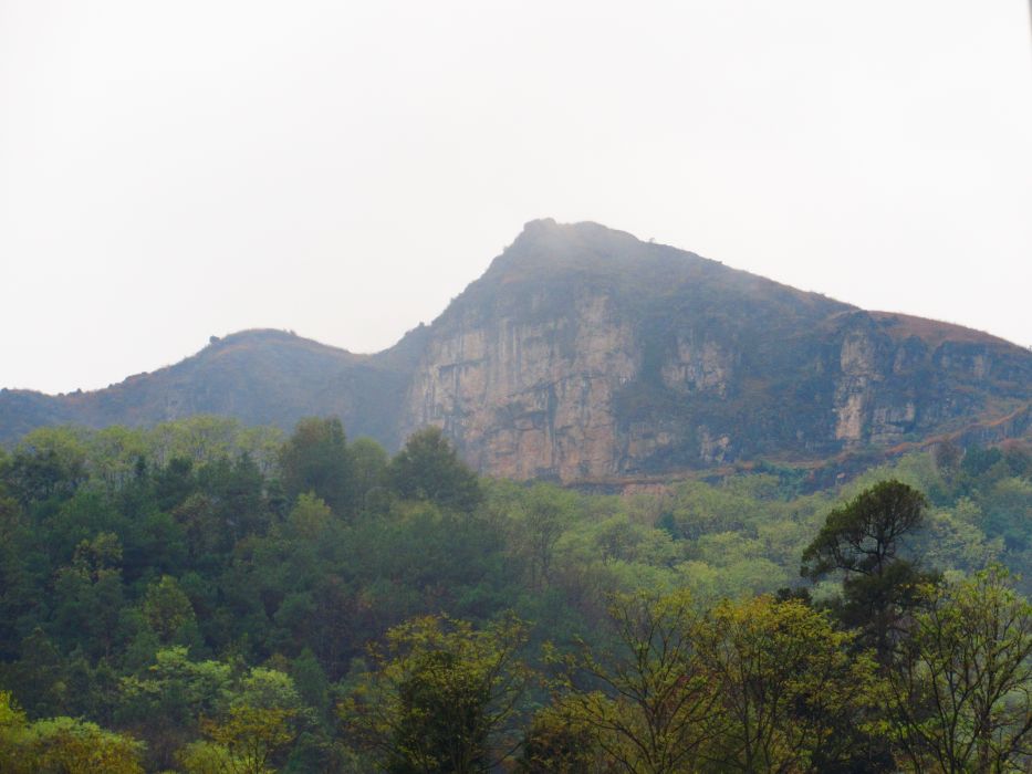 瓦角村(貴州省黃平縣重興鄉下轄村) 瓦角村(貴州省黃平縣重興鄉下轄村)