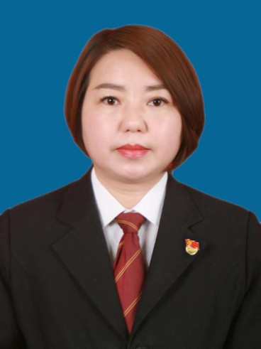 馬冰冰(貴州省鎮寧自治縣農業農村局黨組組成員、副局長、三級主任科員) 馬冰冰(貴州省鎮寧自治縣農業農村局黨組組成員、副局長、三級主任科員)