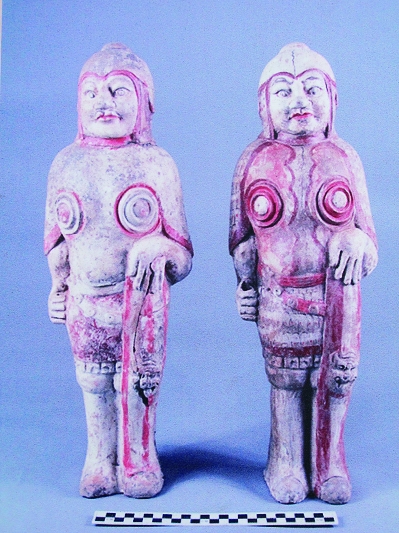 北齊趙信墓出土的武士釉彩陶俑