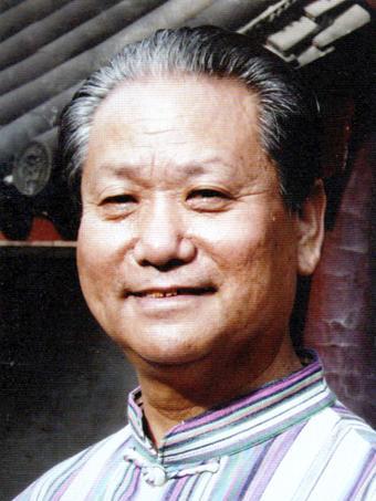 張連珠(嶺南派畫家) 張連珠(嶺南派畫家)