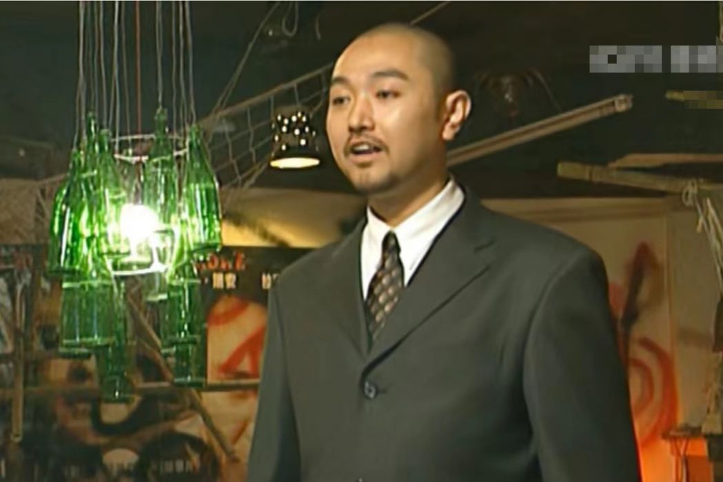 賀彪(刑偵劇《絕不放過你》中的角色) 賀彪(刑偵劇《絕不放過你》中的角色)
