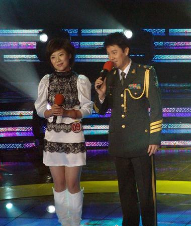 劉洋（左）與蔡國慶深情合唱