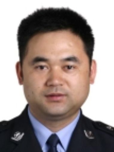 鄭亞明(浙江省紹興市新昌縣公安局黨委委員、副局長(四級高級警長)) 鄭亞明(浙江省紹興市新昌縣公安局黨委委員、副局長(四級高級警長))