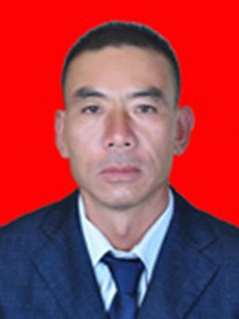 胡明昌(雲南省文山州馬關縣都龍鎮茅坪社區黨總支書記、居委會主任) 胡明昌(雲南省文山州馬關縣都龍鎮茅坪社區黨總支書記、居委會主任)