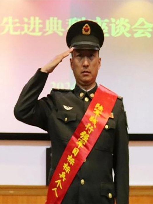 高寧(東部戰區陸軍海防某旅機電技師) 高寧(東部戰區陸軍海防某旅機電技師)