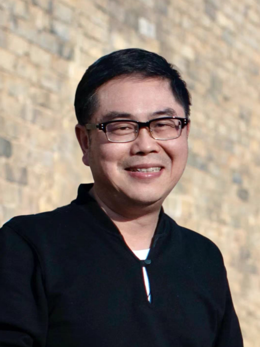 陳新文(湖南文藝出版社社長、《芙蓉》雜誌社社長) 陳新文(湖南文藝出版社社長、《芙蓉》雜誌社社長)
