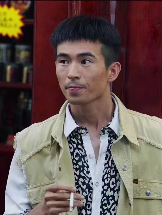 黃飛(劇情片《我爸沒說的那件事》中的角色) 黃飛(劇情片《我爸沒說的那件事》中的角色)